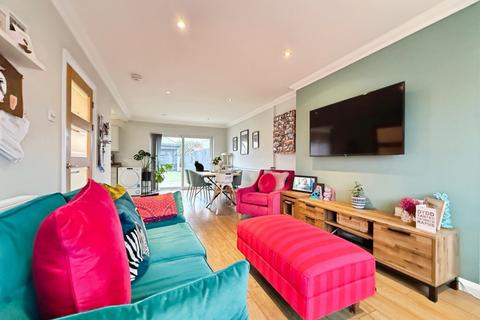 undefined, Woodfield Avenue, Pontlliw, Swansea, West Glamorgan, SA4