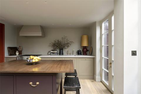 3 bedroom terraced house to rent, Jameson Street, London, W8