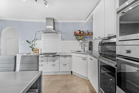 3 bedroom terraced house for sale, Wendover Road, Staines-upon-Thames, TW18