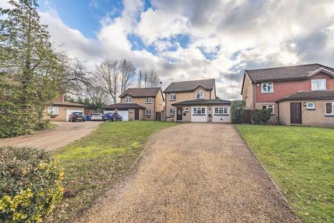 undefined, Ruscombe Gardens, Datchet SL3