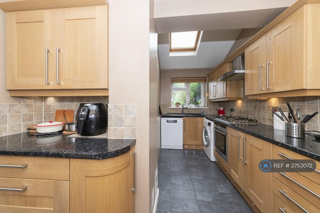 Kitchen 1
