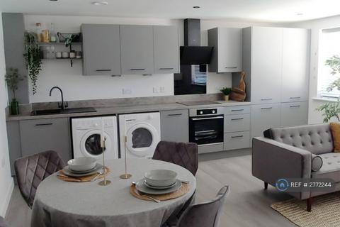 2 bedroom flat to rent, Wharf Lodge, Leeds, LS11