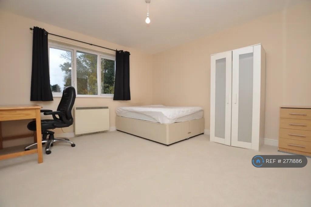 Main Double Bedroom/Ensuite