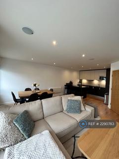 2 bedroom flat to rent, Croft House, London, NW9