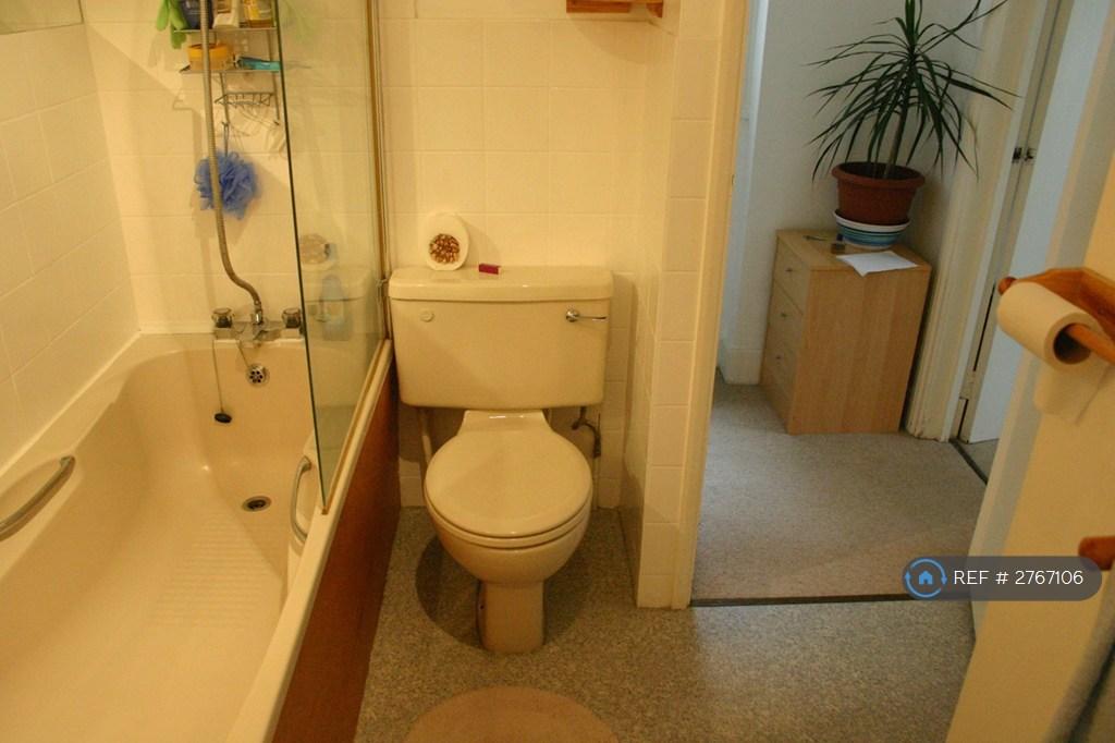 Bathroom Next To Bedroom