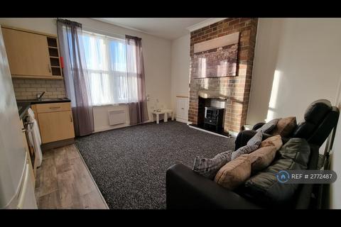 1 bedroom flat to rent, Tong Road, Leeds, LS12