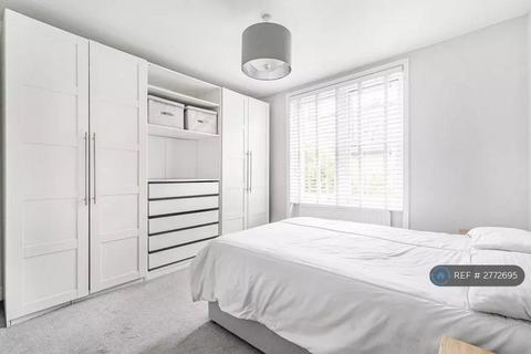 2 bedroom flat to rent, Blakemore Road, London, SW16