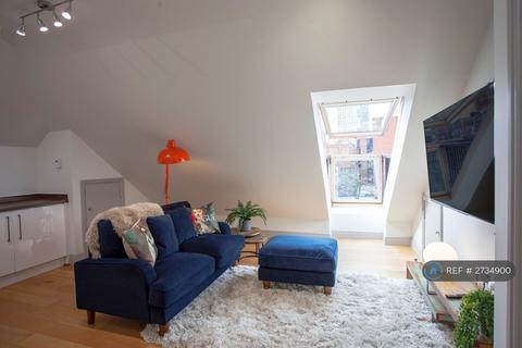 undefined, Cabot Mews, Bristol, BS2