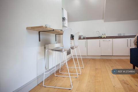 undefined, Cabot Mews, Bristol, BS2