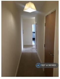 1 bedroom in a flat share to rent, Charcot Road, London, NW9