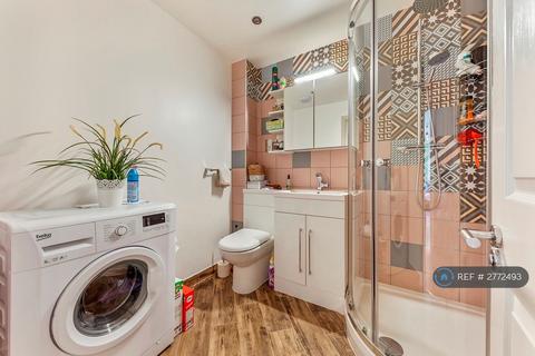 1 bedroom flat to rent, Worley Court, London, NW2