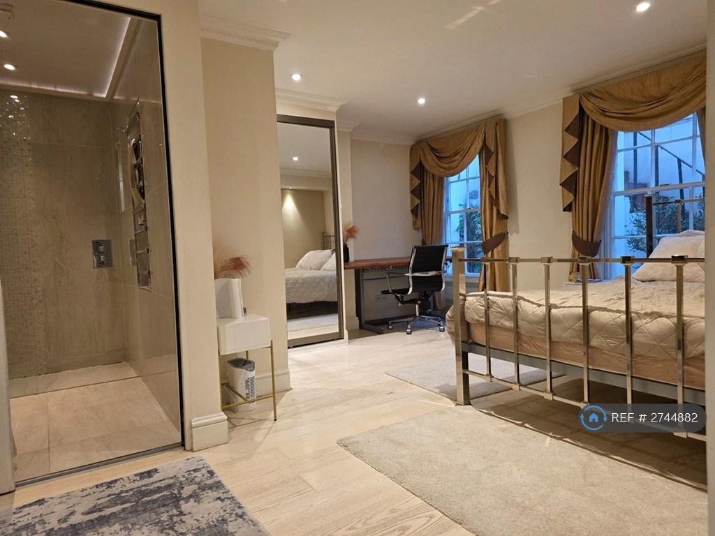 Master Bedroom &amp; Ensuite