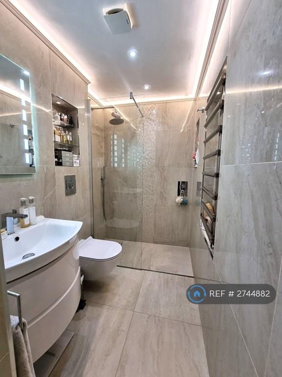 Ensuite