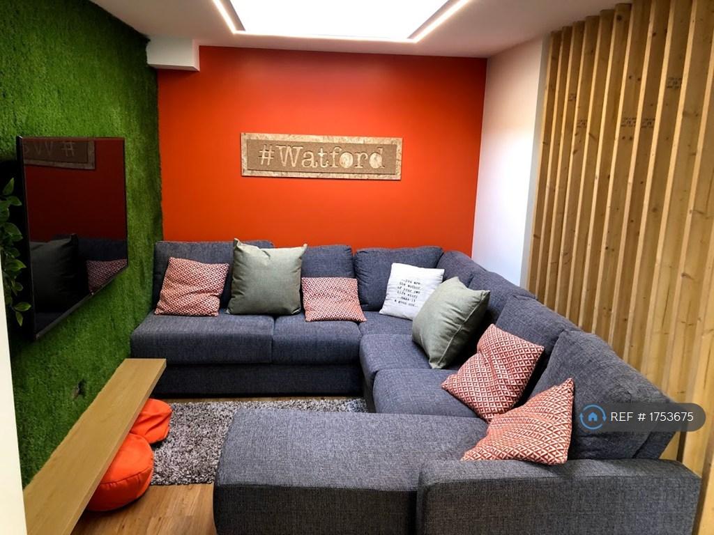 Lounge Area With Netflix