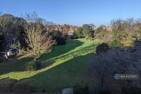 2 bedroom flat to rent, Adrian Square, Westgate-On-Sea, CT8