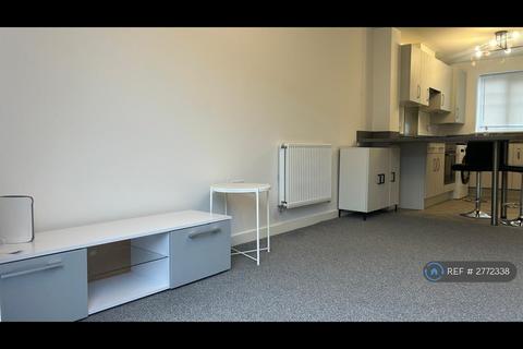 2 bedroom end of terrace house to rent, Firrhill Way, Liverpool, L6