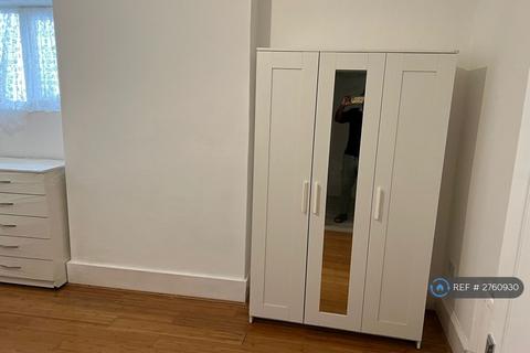 undefined, South Norwood, London, SE25