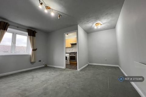 1 bedroom flat to rent, Alexander Court, Romford, RM7