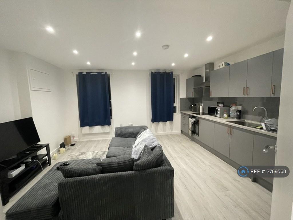 Lounge/Kitchen