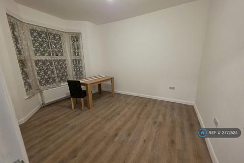undefined, Raynham Avenue, London, N18