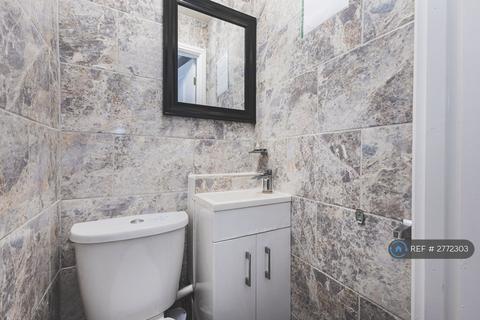 undefined, Dowdeswell Close, London, SW15