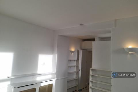 1 bedroom flat to rent, Belgrave House, London, SW9