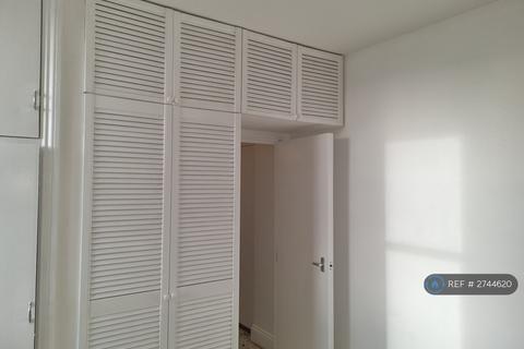 1 bedroom flat to rent, Belgrave House, London, SW9