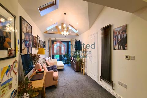 3 bedroom terraced house for sale, High Street, Hitchin SG5