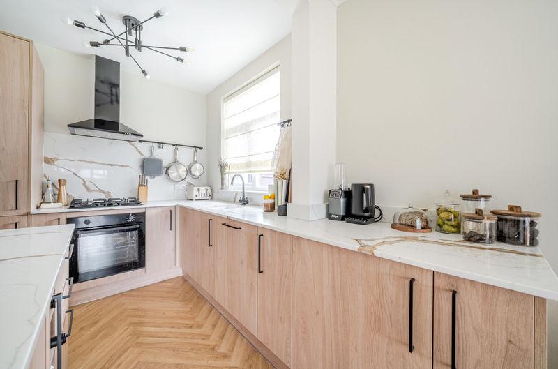 Kitchen angle 2