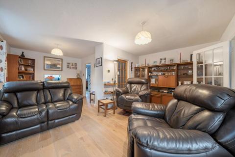 3 bedroom end of terrace house for sale, Hillview Close, Purley