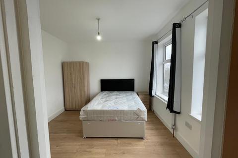 undefined, The Broadway, Greenford, UB6