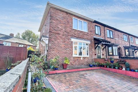 2 bedroom end of terrace house for sale, Cornwallis Square, South Shields, Tyne and Wear, NE33 1SD