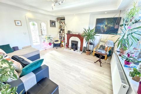 2 bedroom end of terrace house for sale, Cornwallis Square, South Shields, Tyne and Wear, NE33 1SD