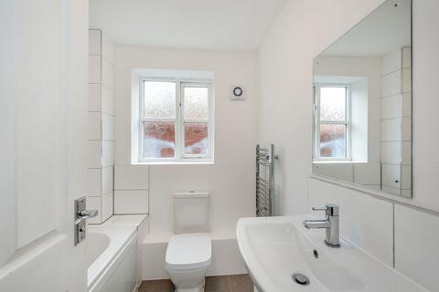 undefined, 2 Bedroom Ground Floor Apartment. Tattenhall. Chester