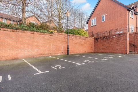 undefined, 2 Bedroom Ground Floor Apartment. Tattenhall. Chester