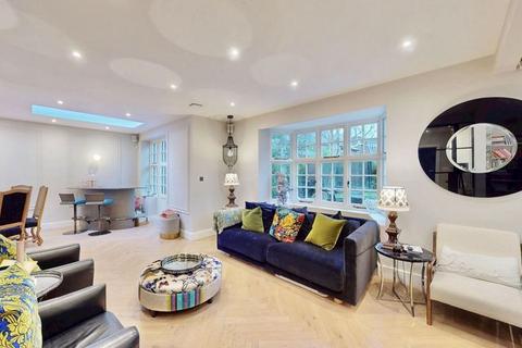 4 bedroom semi-detached house for sale, Northway, Hampstead Garden Suburb, NW11