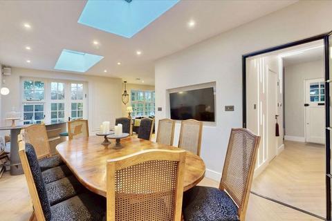 4 bedroom semi-detached house for sale, Northway, Hampstead Garden Suburb, NW11