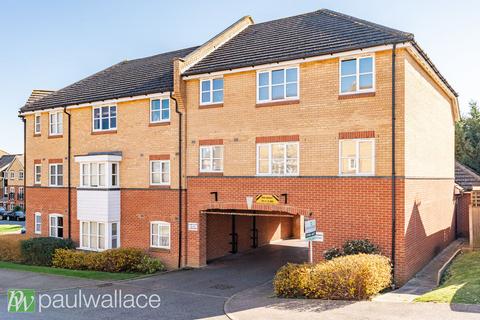 Plomer Avenue, Hoddesdon