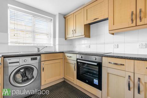 undefined, Plomer Avenue, Hoddesdon