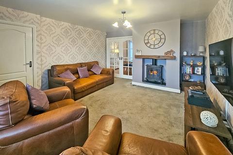 3 bedroom terraced house for sale, Kelvin Road, Walsall