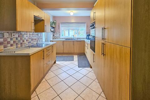 3 bedroom terraced house for sale, Kelvin Road, Walsall