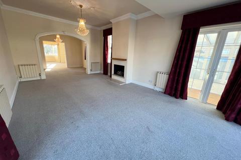 4 bedroom house for sale, Le Petit Verger, La Blinerie, St Clements, JE2 6QT