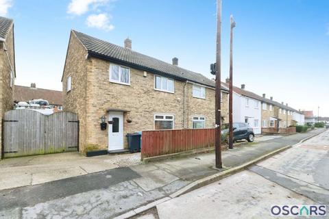 undefined, Tamar Grove, Hull