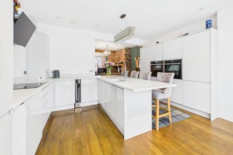3 bedroom terraced house for sale, Pickering Road, Hull