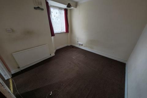 2 bedroom maisonette for sale, Berkeley Close, Ruislip