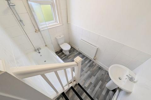 1 bedroom apartment to rent, To Let - Tower Mansions, Liverpool Road, Birkdale - One Bedroom Apt
