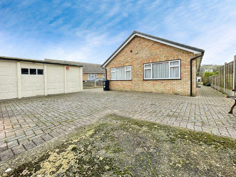 Kirkhurst Close