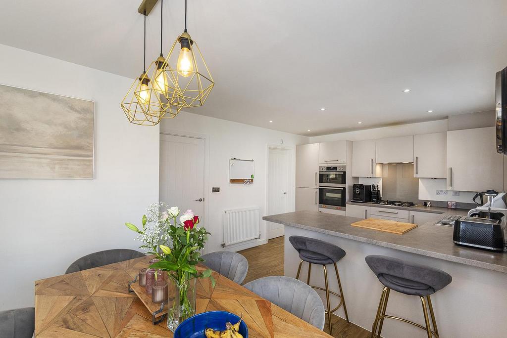Hailwood Drive, TN8 6 FP 012.jpg