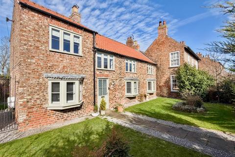 4 bedroom house for sale, The Village, Strensall, York