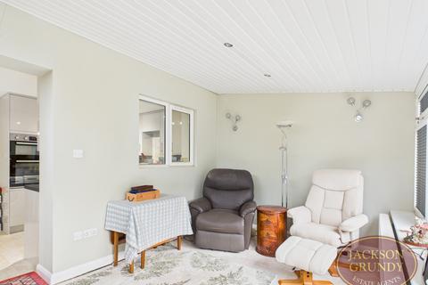 undefined, Tewkesbury Close, Buckingham Fields, NN4 8NA